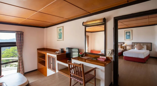 Номер Superior с балконом и с видом на сад Imperial Phukaew Hill Resort