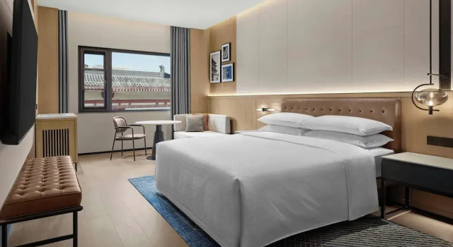 Двухместный номер Standard Four Points by Sheraton Xian Bell Tower
