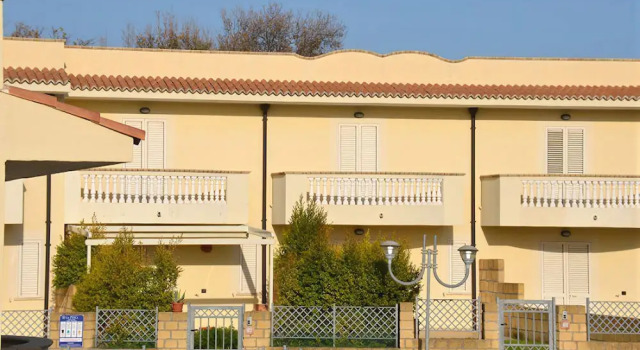 Residence La Perla, Book Hotel Staletti Calabria