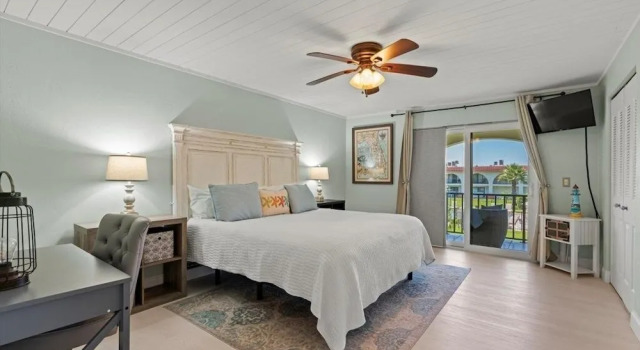 Ocean Club 37 2 Bedroom Condo by RedAwning, Rezerwuj Apartament Hotele w Saint Augustine Area z parkingiem, Parking