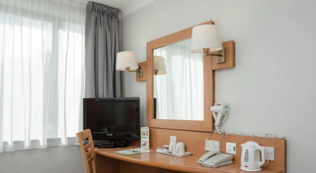 Трёхместный номер Standard Travelodge Dartford Crossing