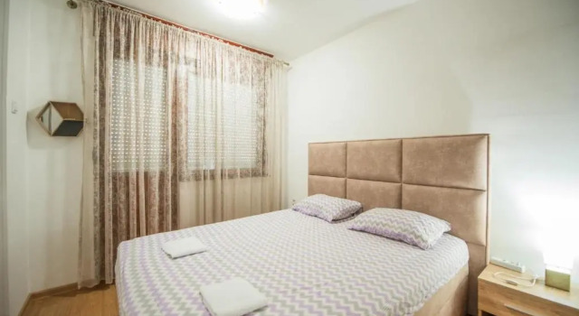 Apartman Vukcevic, Book Apartment Hotels in Podgorica County with Parking, Parking
