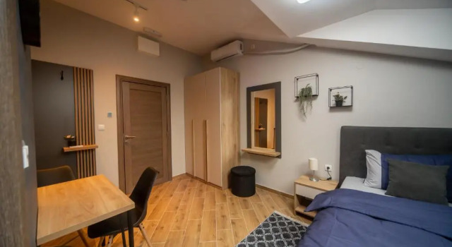 Студия Manoir Apartments City Center