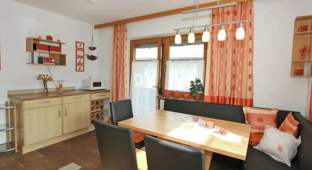 Apartment in Stumm Near Ski Slopes, Rezervovat Apartmán Hotely v Tyrolsko s parkováním, Parkování