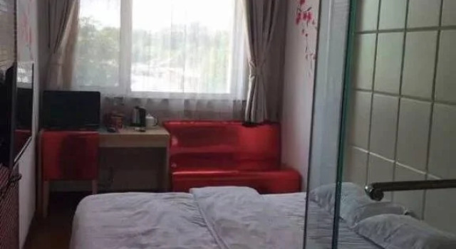 Apple Fashion Theme Hotel, Rezerwuj Hotel Hotele w Liaoyang z parkingiem, Parking