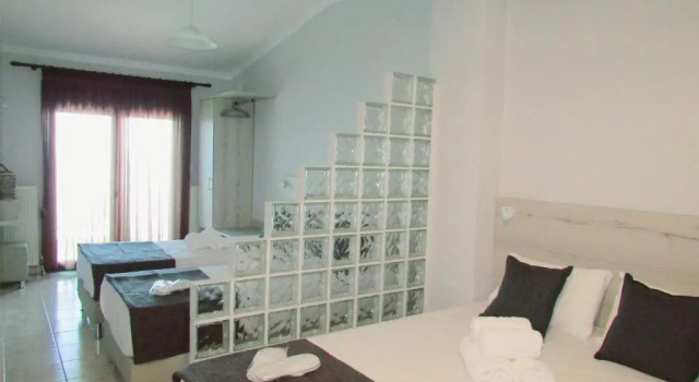 Четырёхместный номер Standard с видом на море Hotel Zefyros