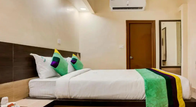 Двухместный номер Standard Treebo Golden Inn, 700 Mtrs From Promenade Beach