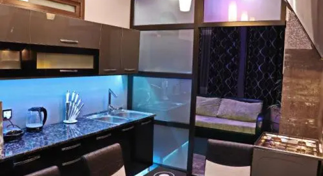 Golden Point Apartments, Забронировать Апартаменты/квартира Чугурети Тбилиси, рядом с Tеатр имени Марджанишвили
