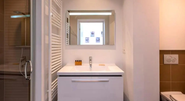 Vleurgat Terrasse Studio, Prenota Hotel Hotel a Flanders con parcheggio, Parcheggio