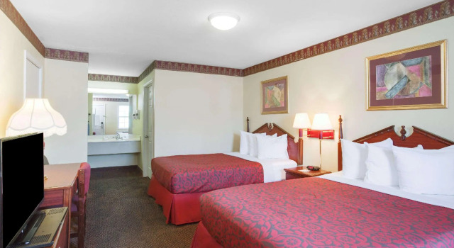 Четырёхместный номер Standard Days Inn by Wyndham Trumann AR