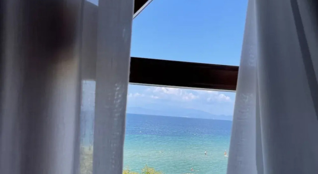 Вилла с 4 комнатами Byblos Mare-The Exclusive Beach Front Villa