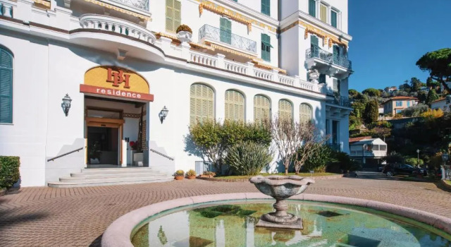 Belvedere Hambury Apartment by Wonderful Italy, Забронировать Апартаменты/квартира Отели Бордигера с бассейном, Бассейн