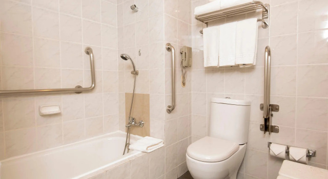 Четырёхместный номер Standard Holiday Inn Express Santiago Las Condes by IHG
