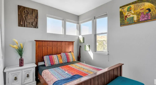 Beautiful Sunsets at 3BR Villa in Reno, Book Villa Reno United States of America