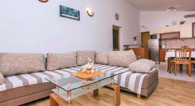 Nice Home in Pakostane With 5 Bedrooms, Wifi and Outdoor Swimming Pool