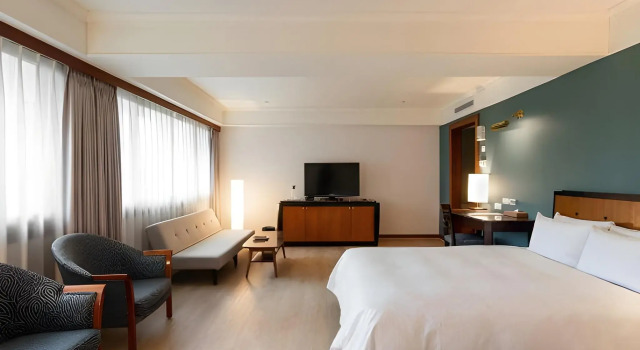 Hotel National, Rezervați Hotel West District Taichung