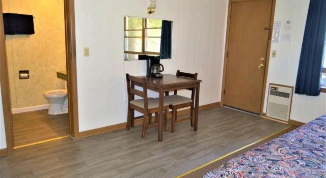 Номер Standard Baileys Sunset Motel