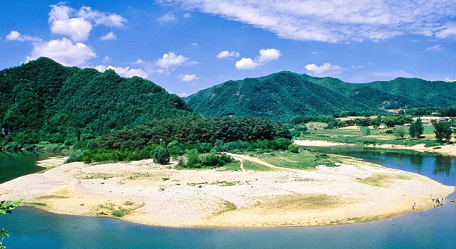 Yeongwol River Palace Pension, Buchen Sie Hotel Yeongwol Gangwon-Do