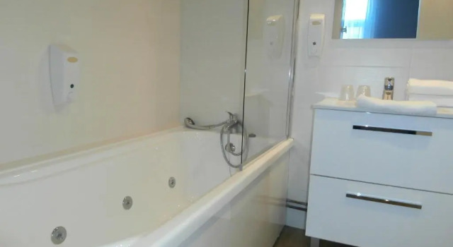 Трёхместный номер Standard Hôtel Villa Des 2 Caps