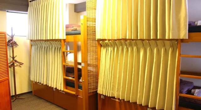 Кровать в общем номере с балконом Ks House Tokyo Oasis - Quality Hostel in Asakusa