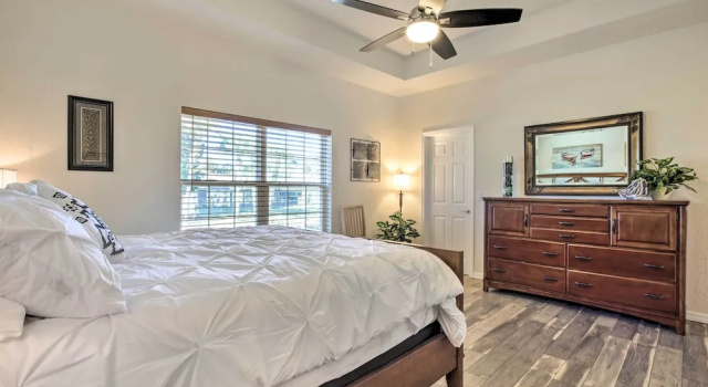 Коттедж с 3 комнатами Canal-front Home w/ Boat Dock in Crystal River