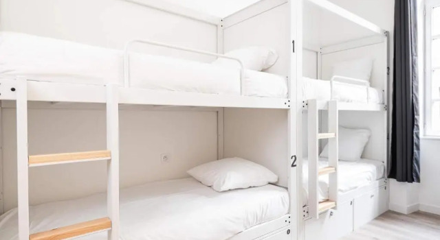 Yurtta yatak (kız yurdu) Le Couvent Hostel