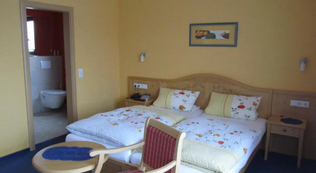 Двухместный номер Economy Hotel zur Burg Nürburg Large car park