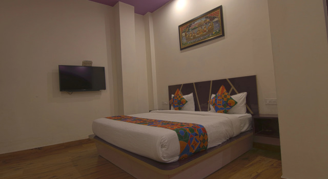 Люкс FabHotel Sallow Grand