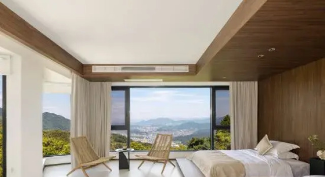 Кровать в общем номере с 6 комнатами The Luuuk House