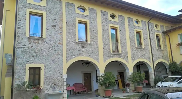 B&B Casa Santa Lucia, Забронировать Отель «постель и завтрак» Манерба Valtenesi del Garda