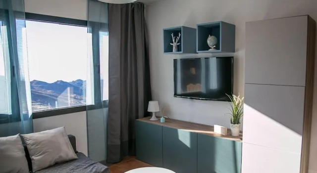 Chalet Adosado Urbanización COPOS PREMIUM Zona Media, Забронировать Шале Виллы Прадольяно, Вилла