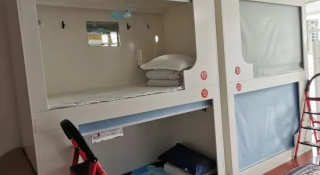 Мужская капсула Yunlou Xin Nest Capsule Hotel Private Honey Cabin Hostel (Guilin North Station)