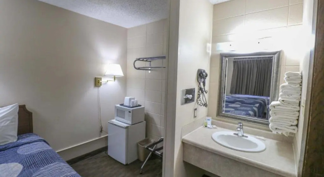 Четырёхместный номер Standard Bear Lodge Motel