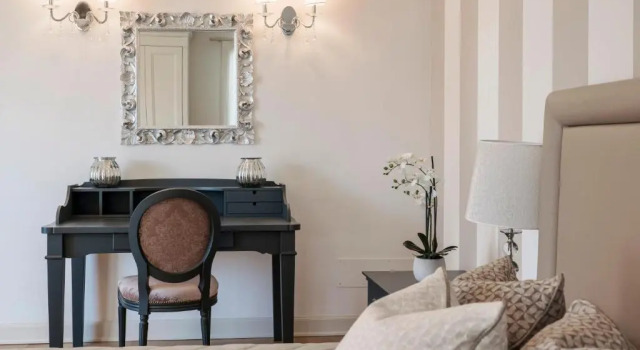 APT24 - Luxury Lakefront Onassis, Забронировать Вилла Отели озера Гарды с парковкой, Парковка
