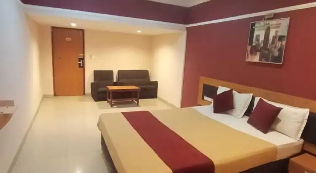 R R International, Rezervovat Hotel Maisúr Bangalore