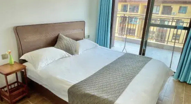 Семейный люкс Wanning Huanyue Homestay Hotel