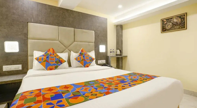 FabHotel Millenium, Забронировать Отель Отели штата Махараштры 3 звезды, 3*