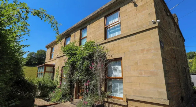 Коттедж The Old Post Office - Pet Friendly Group Stays in Holmfirth