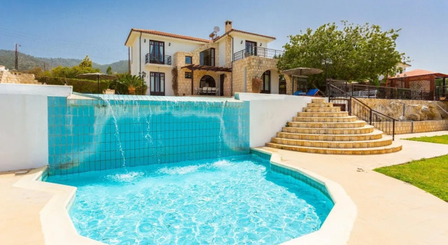 Villa Minoas Large Private Pool Walk to Beach Sea Views A C Wifi Eco-friendly - 2565