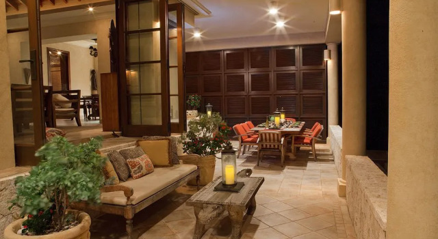 Anguilla's Bird of Paradise, Buchen Sie Hotel The Valley 