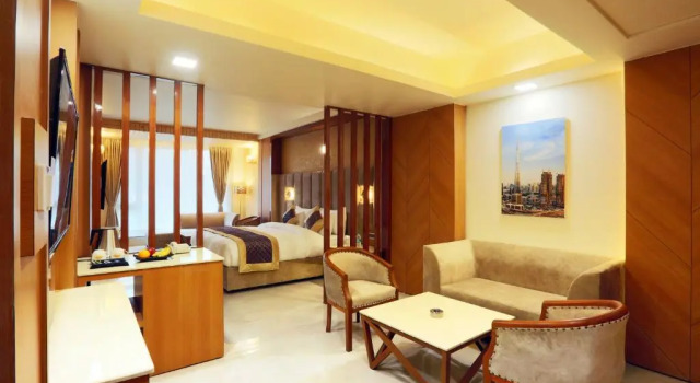 Люкс Hotel Omega - Gurgaon Central