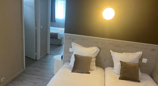 Семейный номер Standard Contact Hôtel Foch