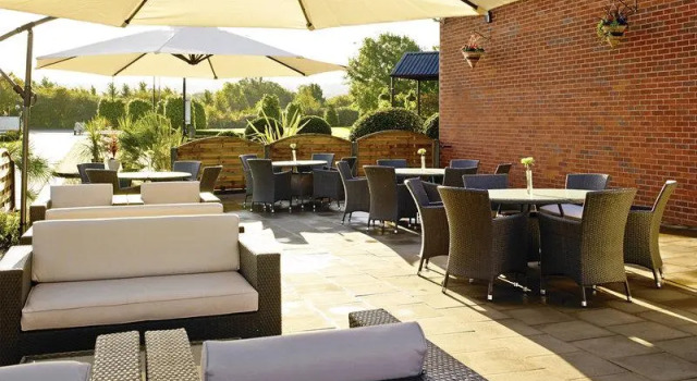 Номер Deluxe Delta Hotels by Marriott Waltham Abbey