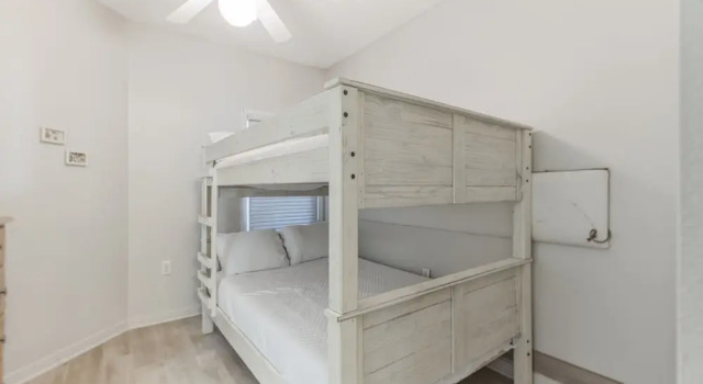 Stunning Oceanfront Condo With Resort Amenities 3 Bedroom Condo by RedAwning, Prenota Resort Hotel a Alabama con piscina, Piscina