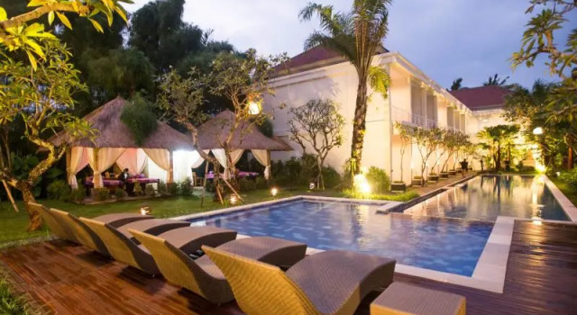 Кровать в общем номере The Grand Sunti Ubud