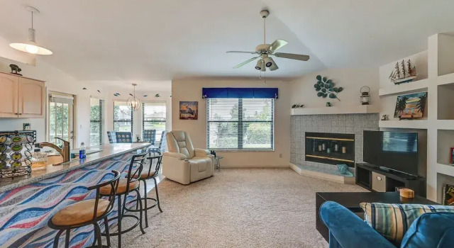 Waterfront Cape Coral Home: Views & Birdwatching