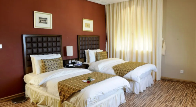 Полулюкс с частичным видом Spice Hotel
