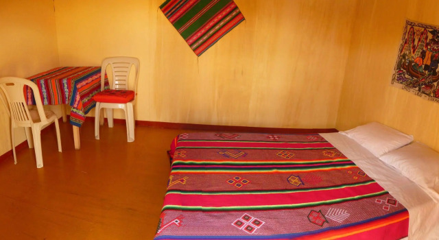 Uros Tupirmarka, Book Hotel Hotels in Uros with Breakfast, Breakfasts