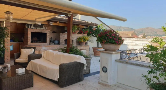 Полулюкс Deluxe Al centro Luxury Home