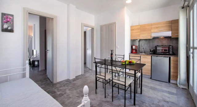 Люкс Deluxe Sun Springs Suites